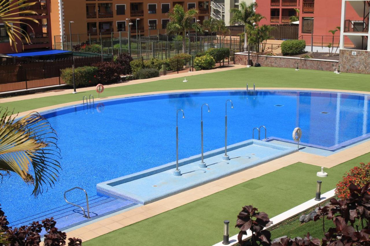 Spacious Apartment With Large Private Garden In Palm Mar エクステリア 写真