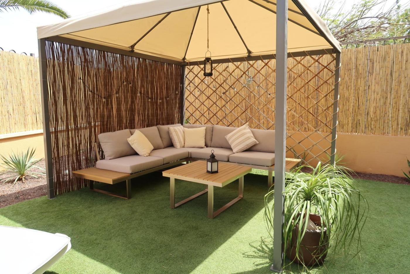 Spacious Apartment With Large Private Garden In Palm Mar エクステリア 写真